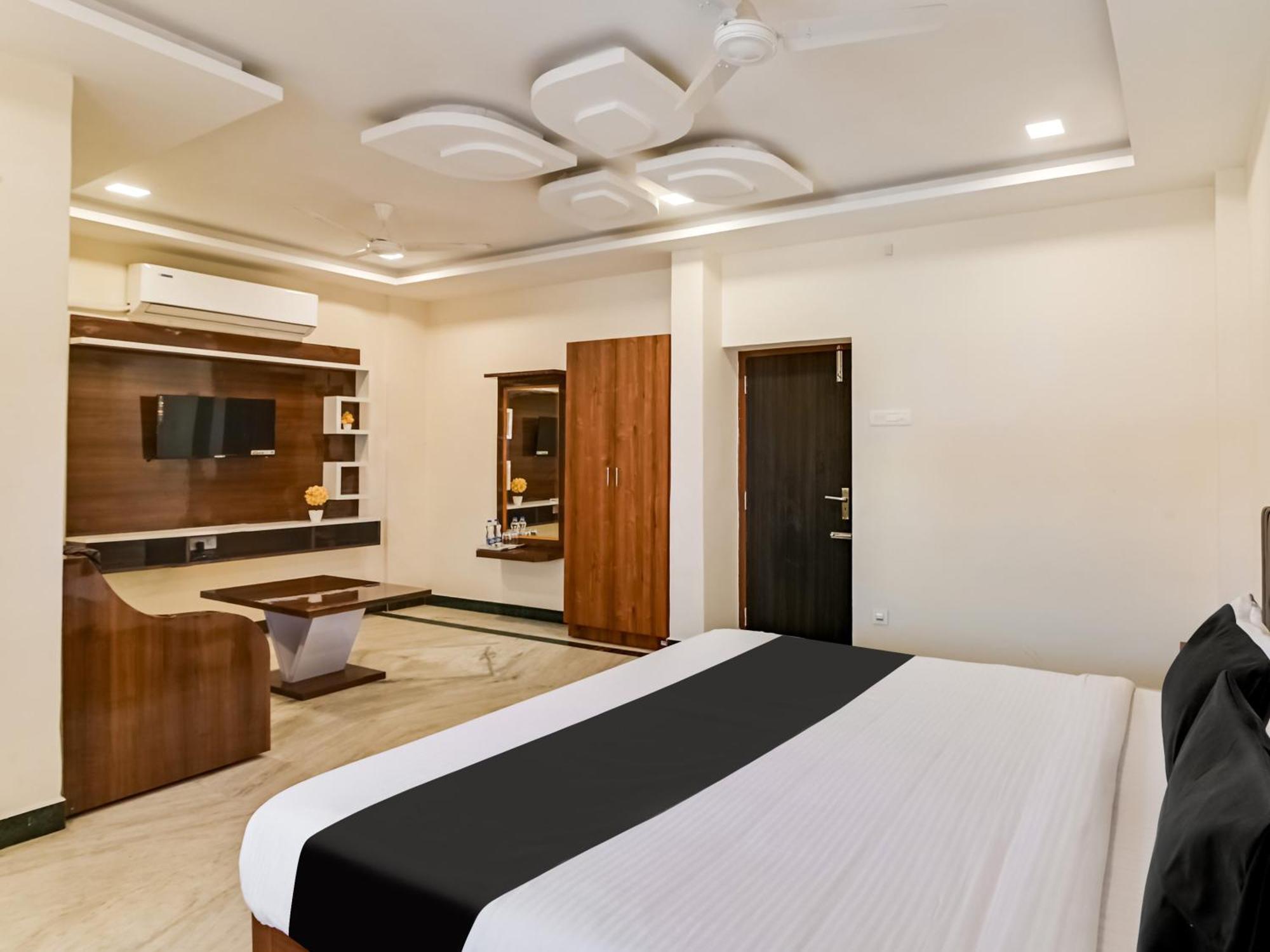 Hotel O Rj Royal Inn Vellore Eksteriør bilde