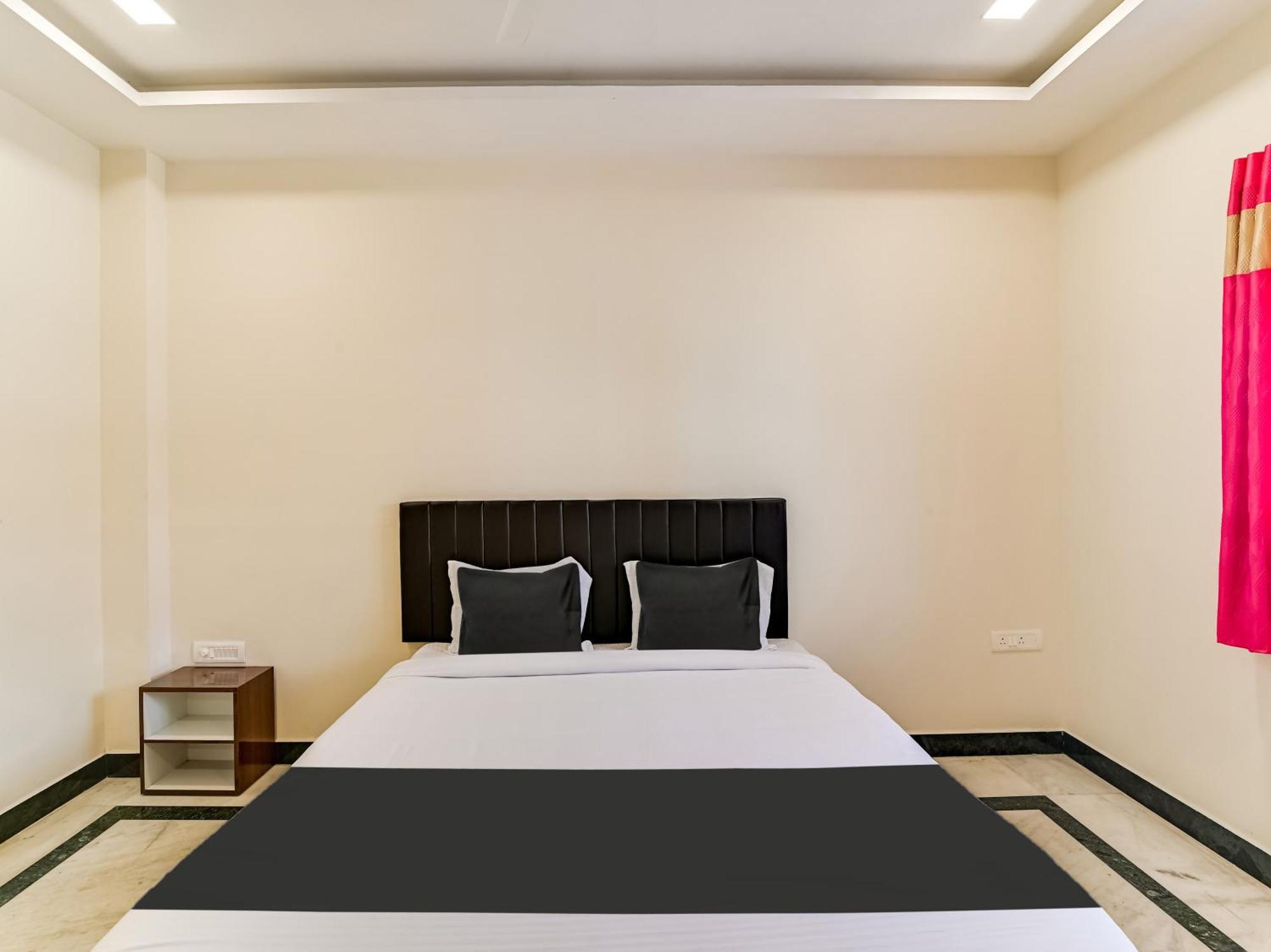 Hotel O Rj Royal Inn Vellore Eksteriør bilde