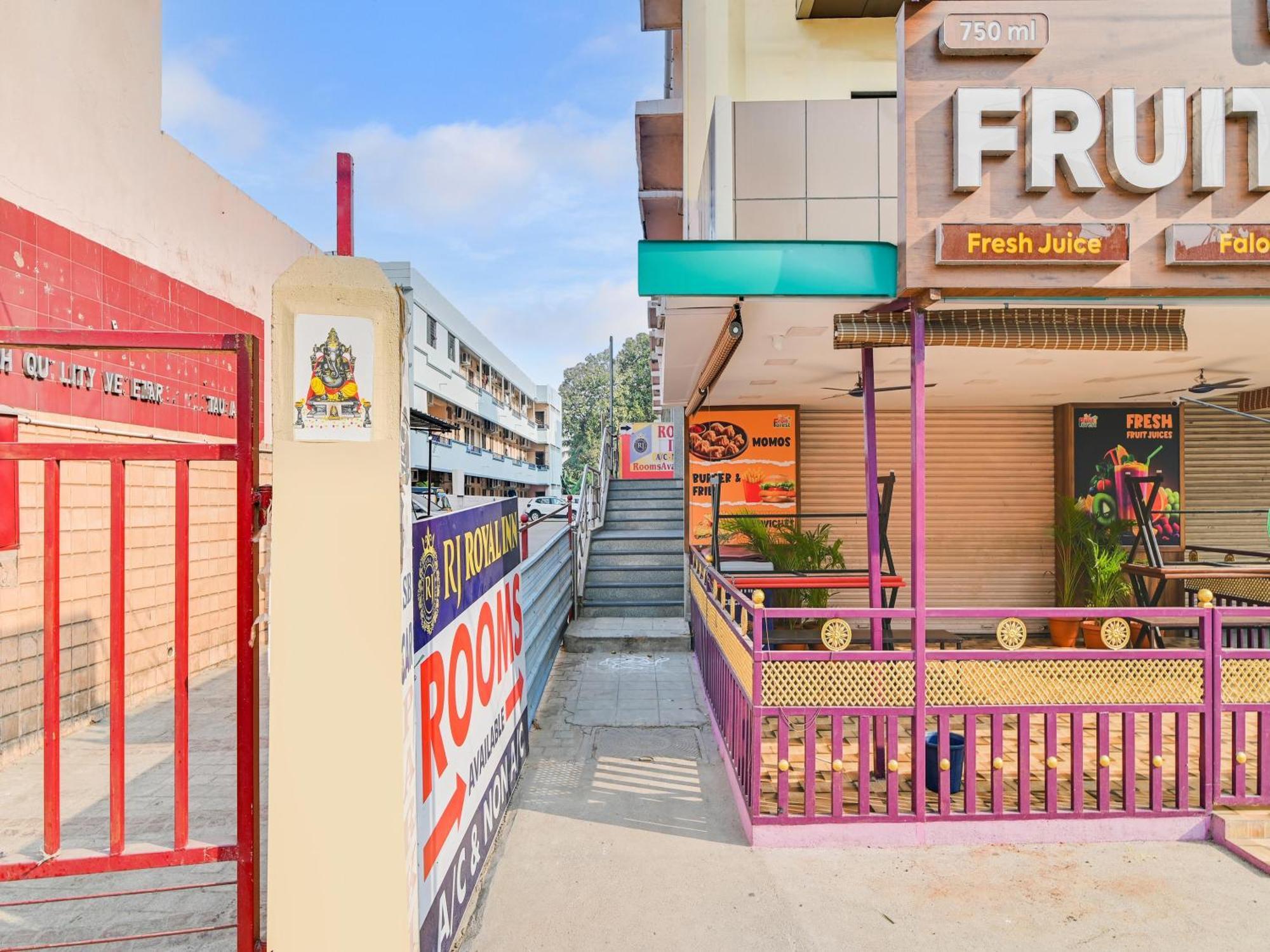 Hotel O Rj Royal Inn Vellore Eksteriør bilde